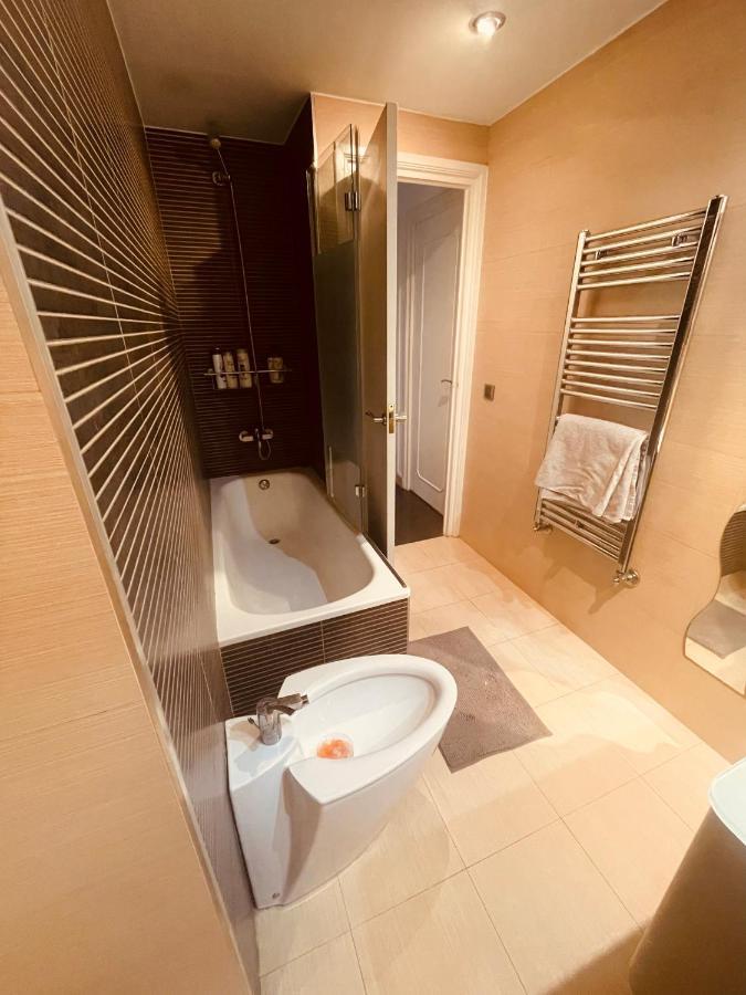 Stunning Penthouse Apartment Gerona Exterior foto